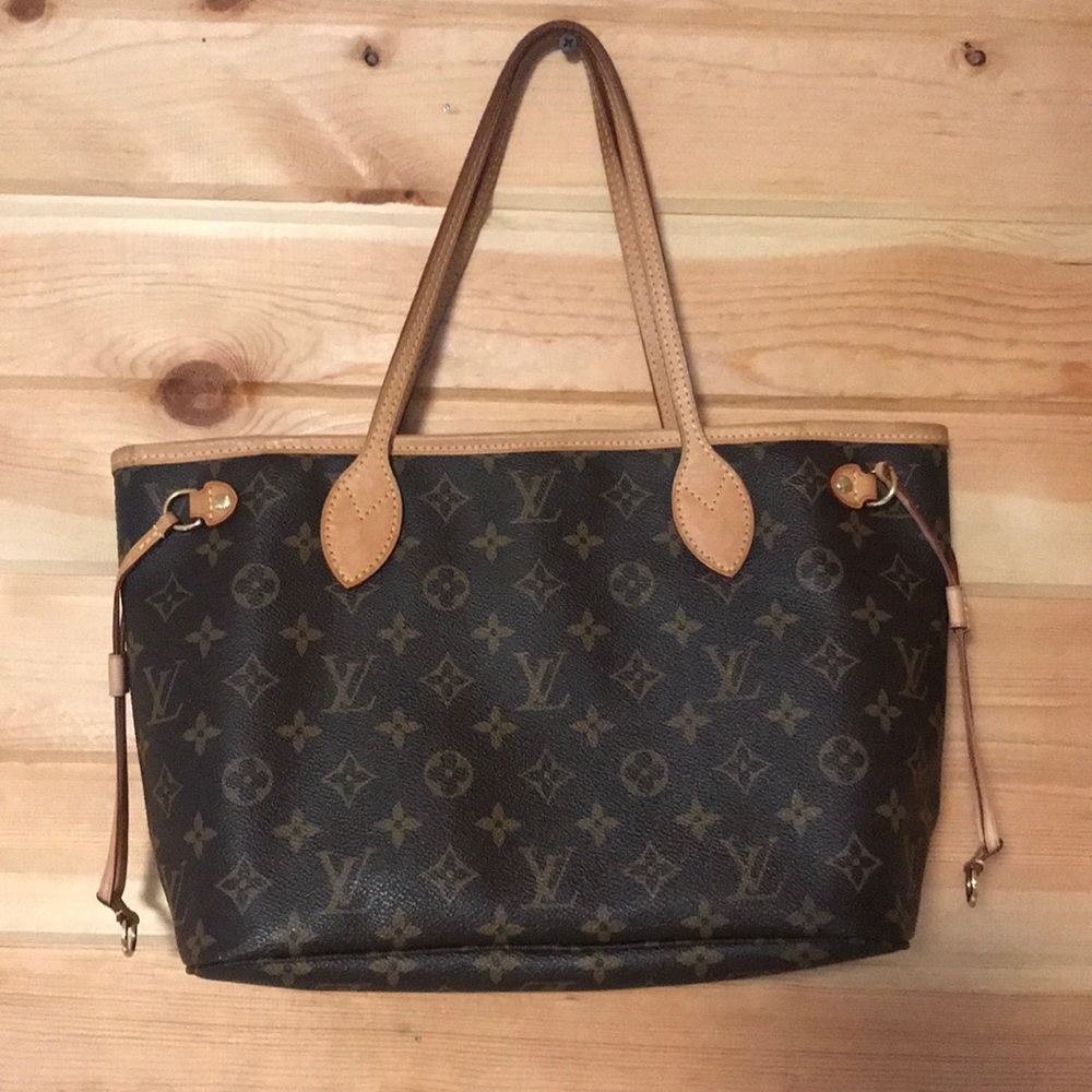 Authentic Louis Vuitton Neverfull PM